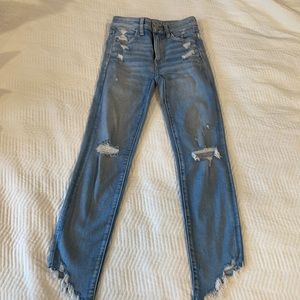 American Eagle hi-rise jegging crop. Size 00